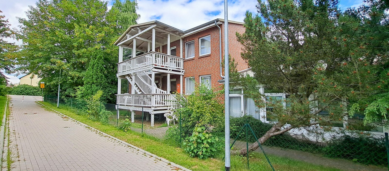 Außenansicht der Adaptionshaus Am Ostorfer See Schwerin in Schwerin