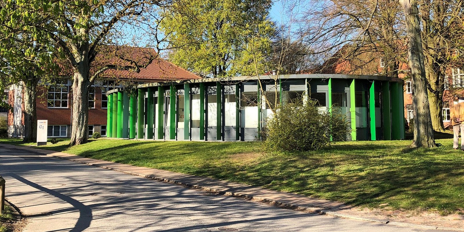 Außenansicht der AMEOS Reha Klinikum Lübeck in Lübeck