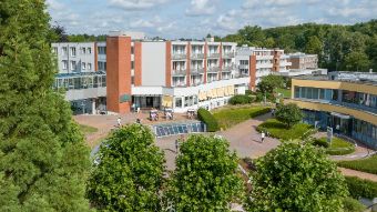 Außenansicht der Asklepios Klinik Am Kurpark Bad Schwartau in Bad Schwartau