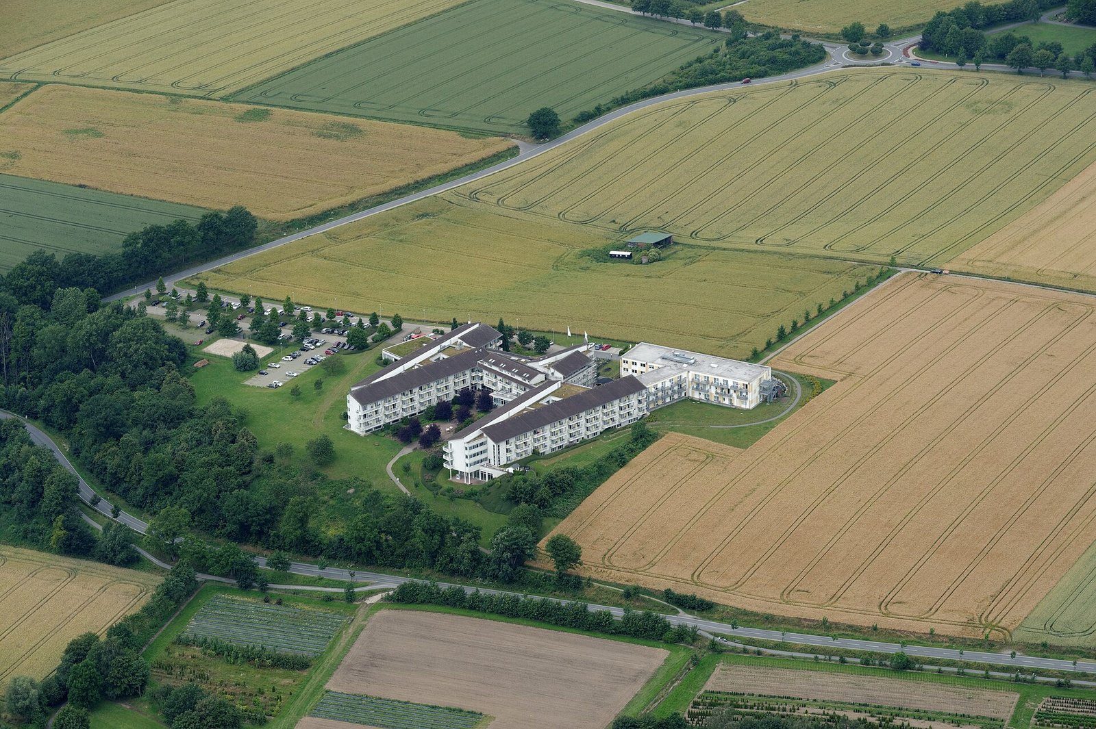 Außenansicht der Dr. Becker Klinik Möhnesee in Möhnesee
