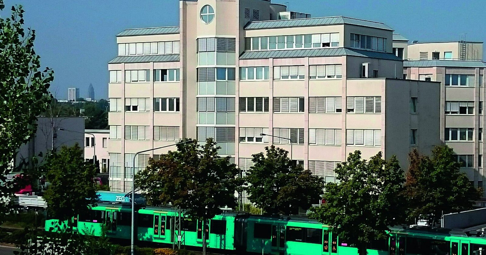 Außenansicht der DGD TagesReha Frankfurt in Frankfurt am Main