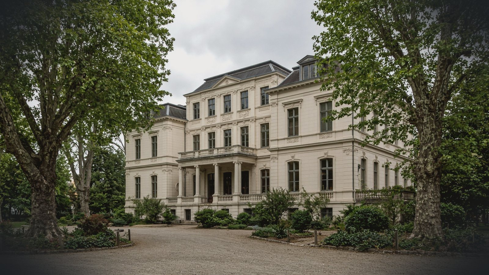 Außenansicht der AHG Klinik Bad Driburg in Bad Driburg
