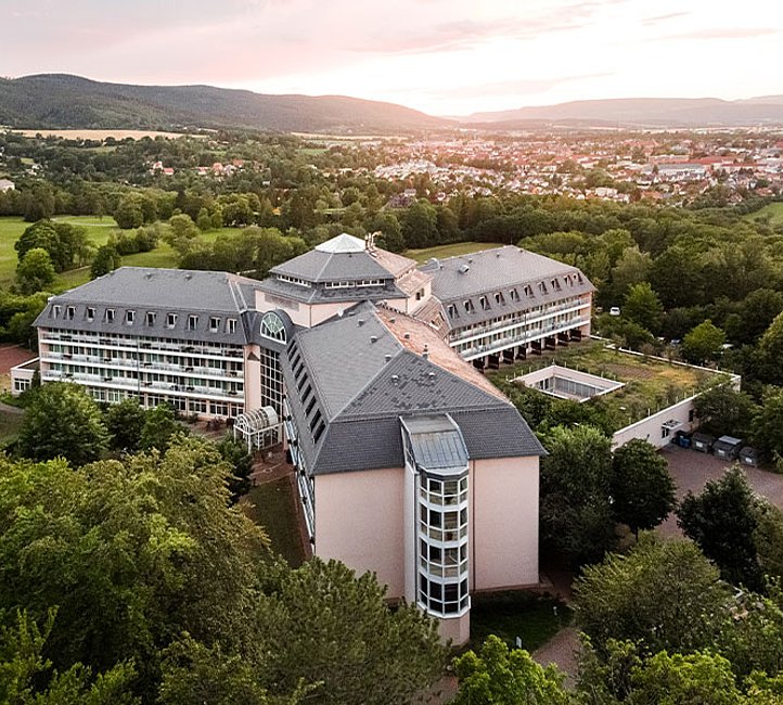 Außenansicht der Dr. Ebel Fachklinik Klinik Bergfried in Saalfeld