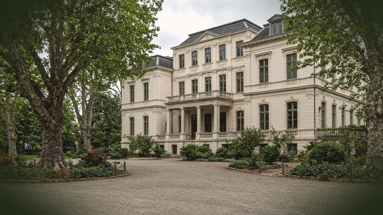 Außenansicht der Johannesbad Fachklinik Griesbacherhof in Bad Griesbach