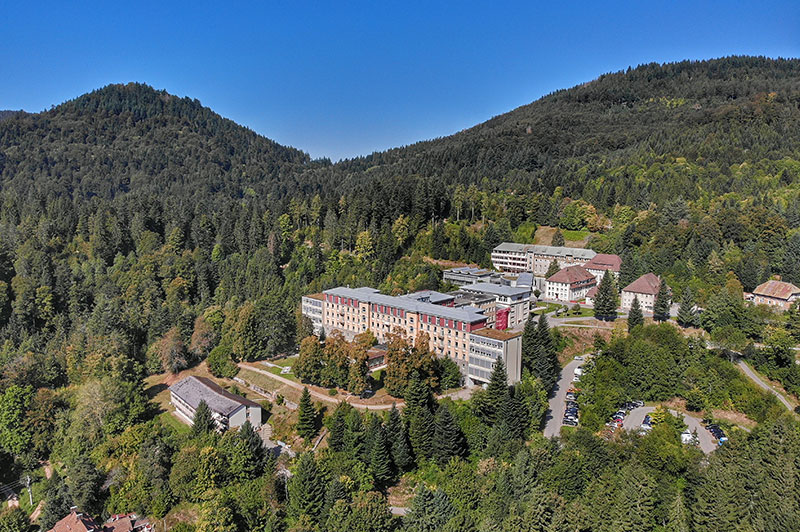 Außenansicht der Rehaklinik Kandertal in Malsburg-Marzell