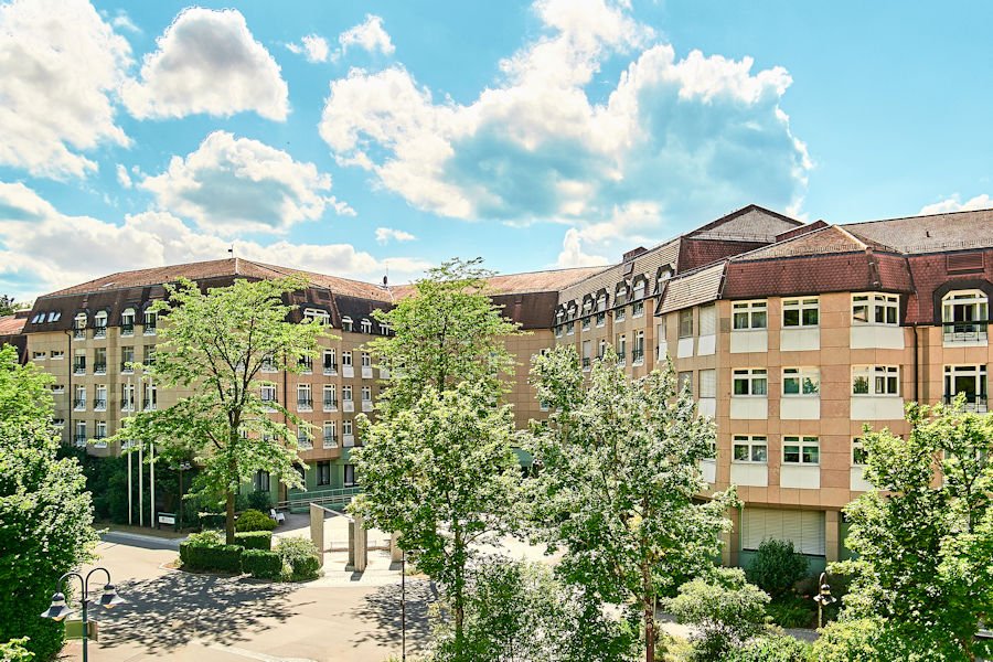 Außenansicht der Reha-Zentrum Bad Kissingen, Klinik Rhön in Bad Kissingen