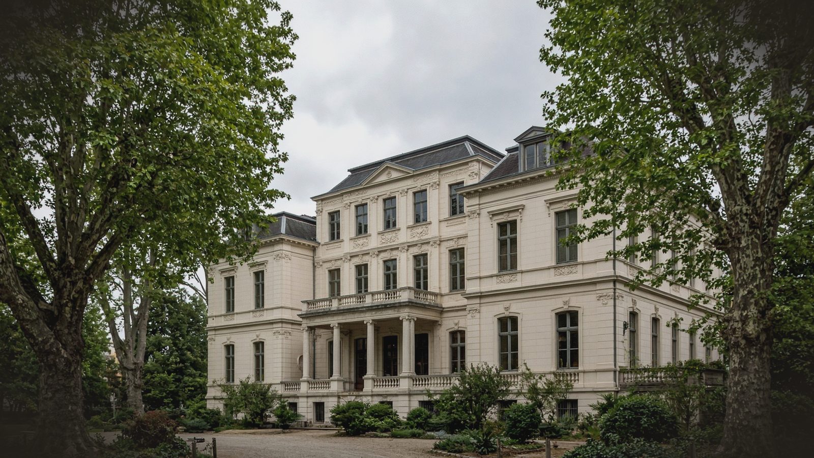 Außenansicht der Fachklinik Legau in Legau