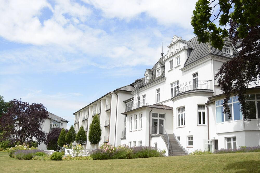 Außenansicht der Fachklinik Freudenholm-Ruhleben in Schellhorn