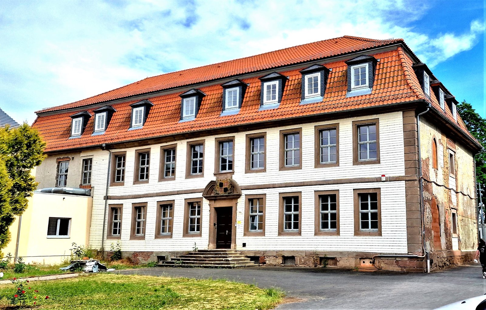 Außenansicht der Fachklinik Rusteberg in Marth