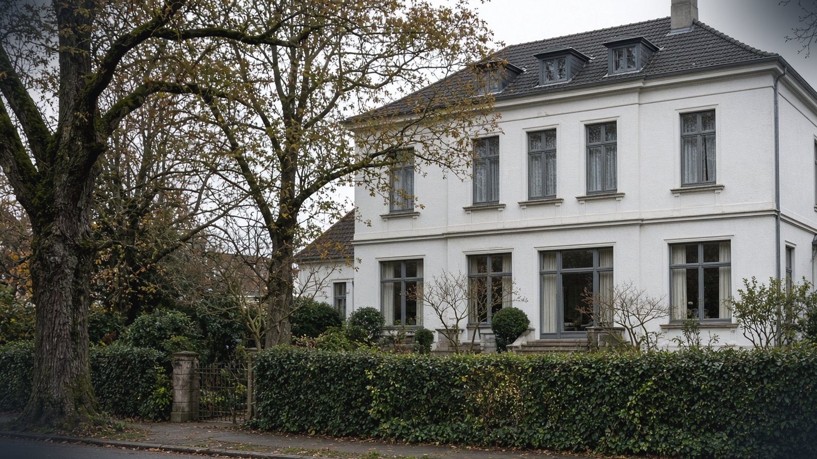 Außenansicht der Tannenhof Adaptionshaus Neuruppin in Neuruppin