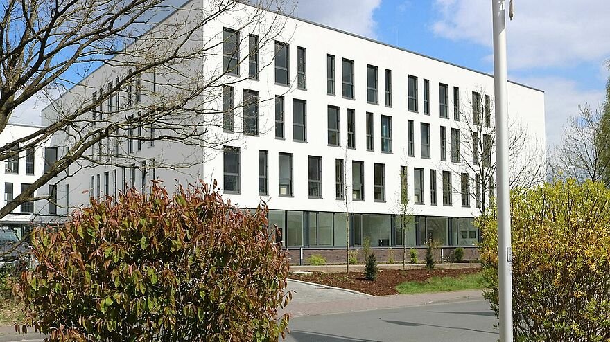 Außenansicht der Fachklinik Weser-Ems in Oldenburg